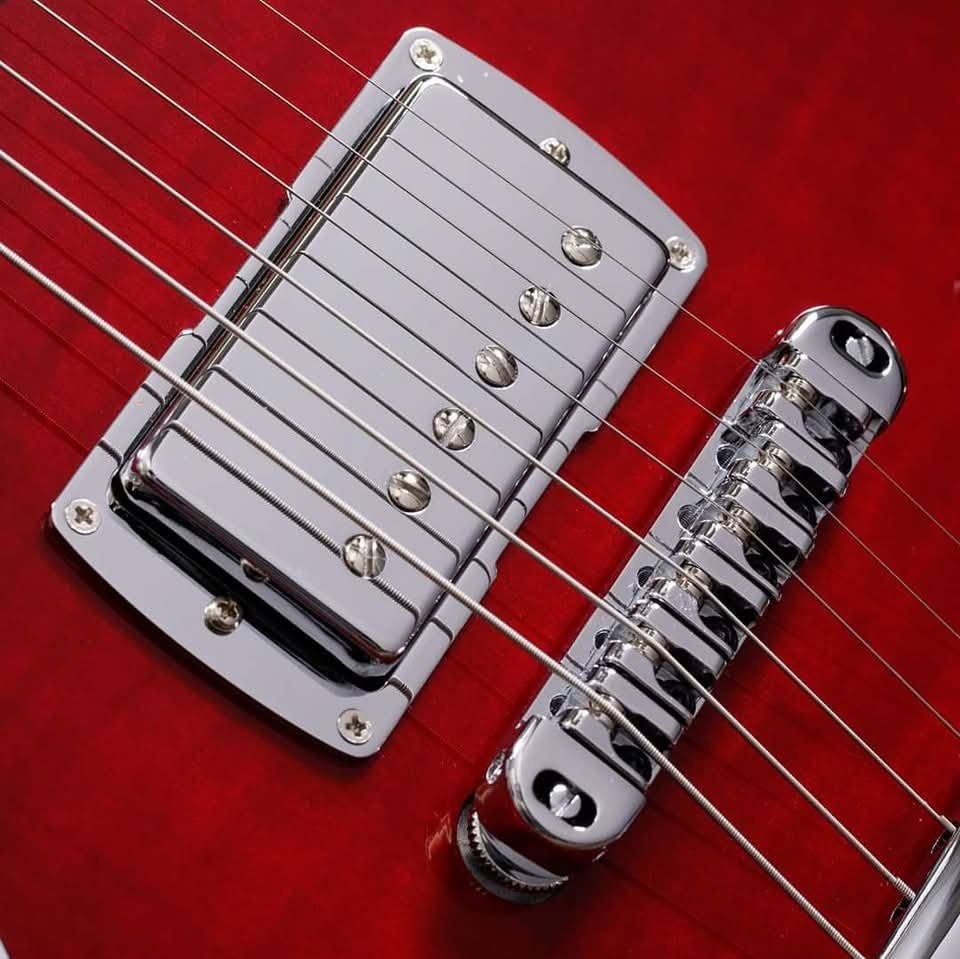 WhatsApp Image 2025-10-16 at 22.10.00 (1)